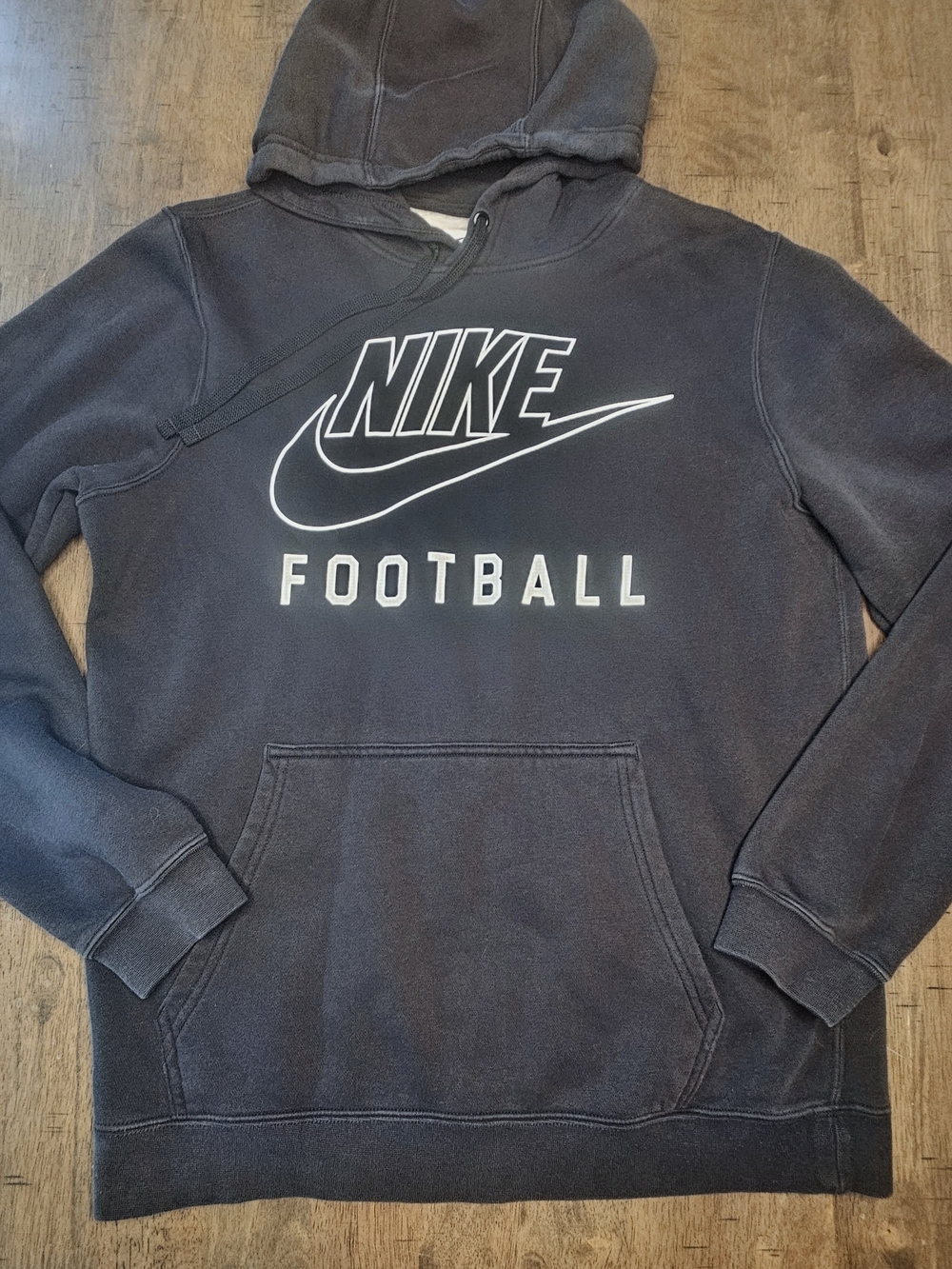 Nike Men's Black Football Hoodie small